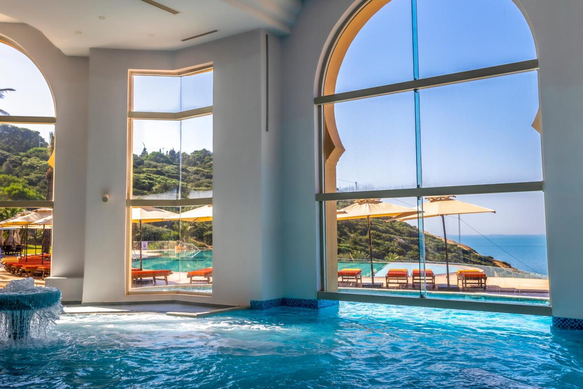 Royal Tulip Korbous Bay Thalasso & Springs (Adults Only) Qorbu Esterno foto The spa at the hotel